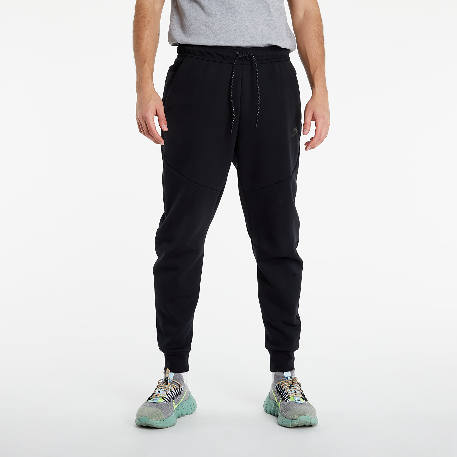 Дънки и панталони Nike Sportswear Tech Fleece Joggers Black 117346_S