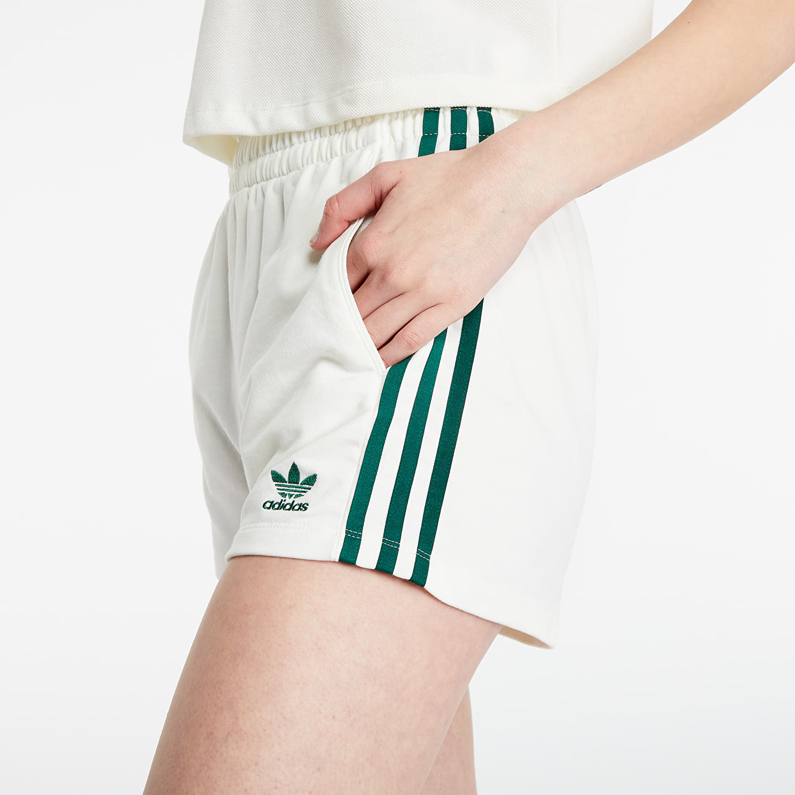 Къси панталони adidas Tennis 3 Stripes Shorts Off White 104275_XS_32