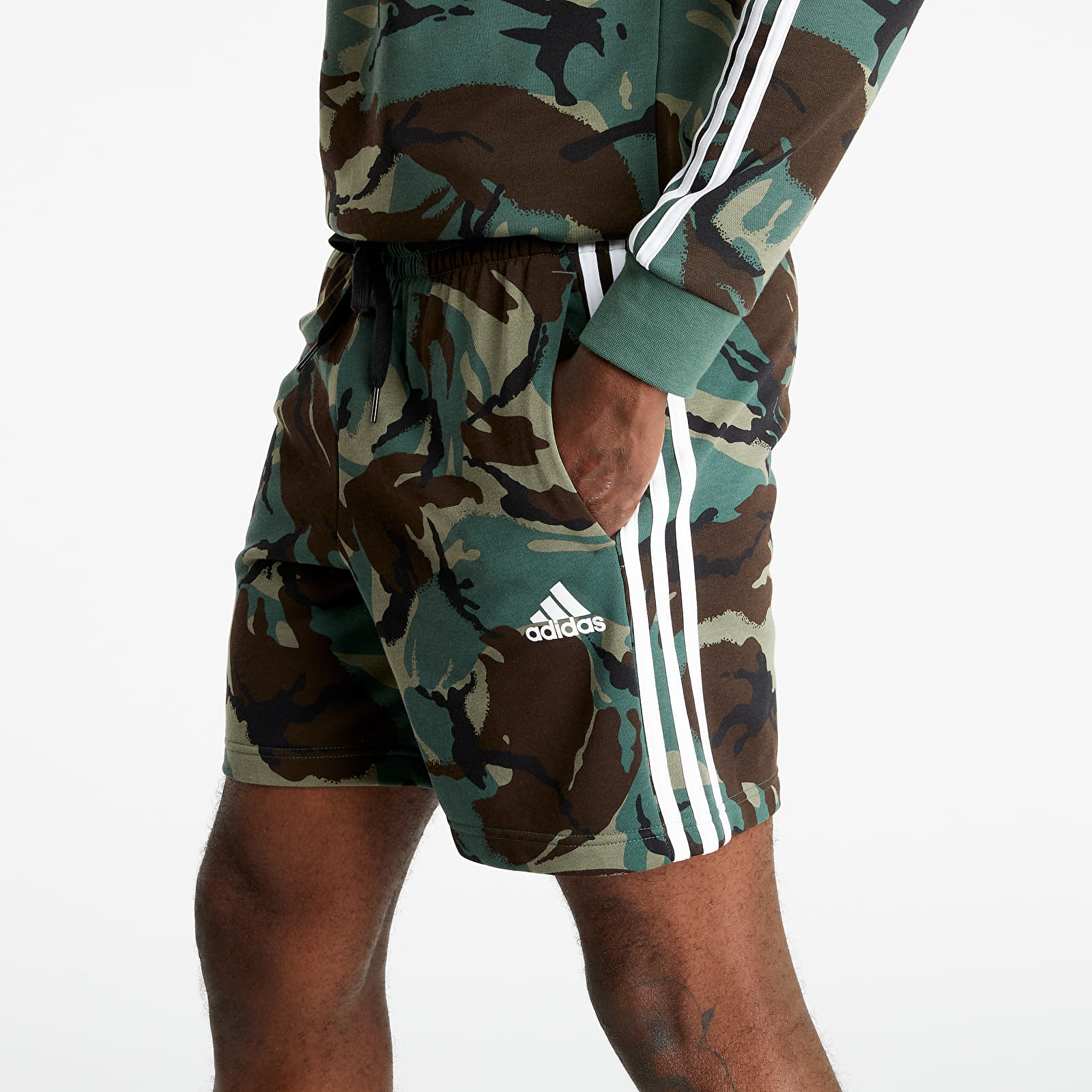 Къси панталони adidas Essentials French Terry Camouflage Shorts Legacy Green 123853_S