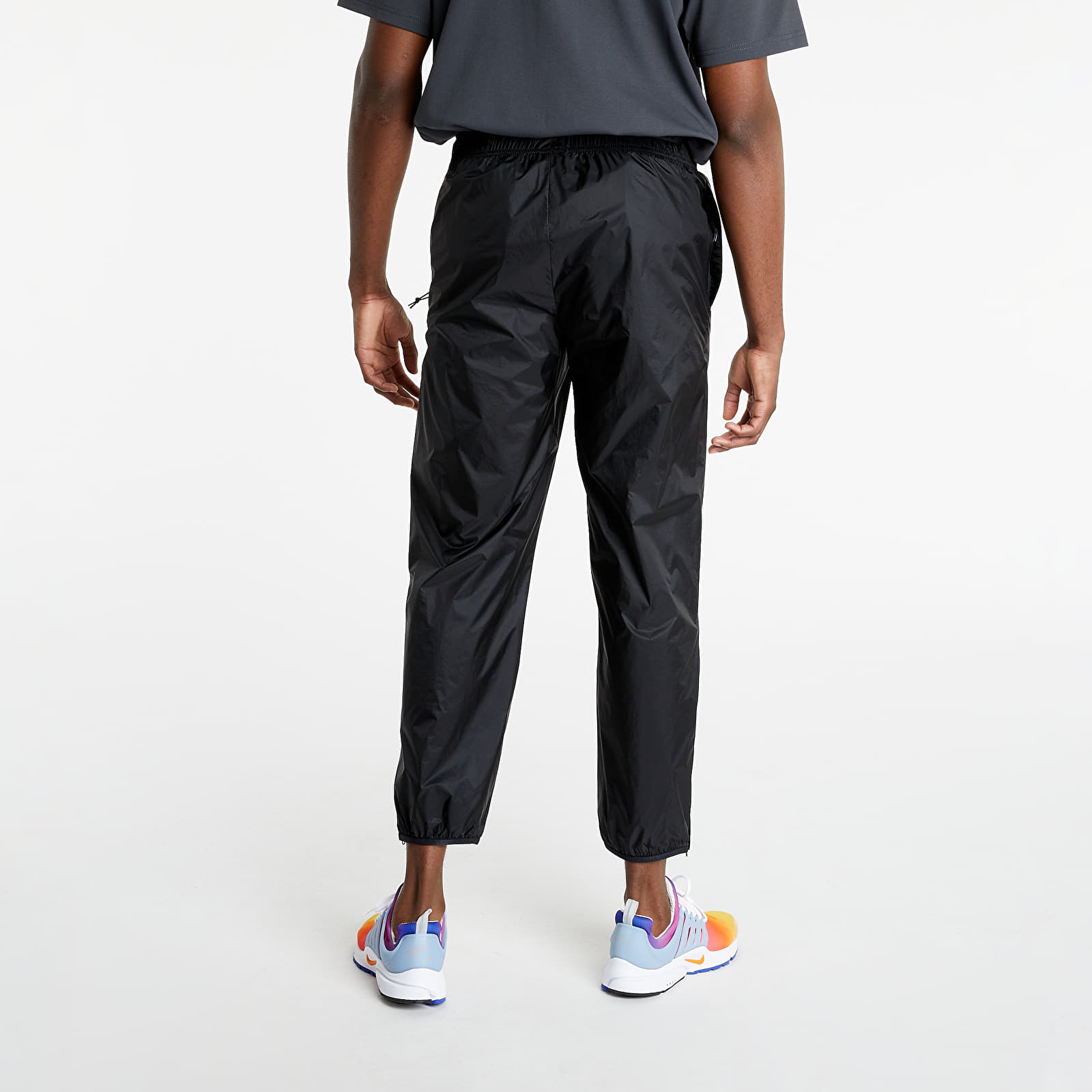 Дънки и панталони Nike ACG CC Windshell Pant Black/ Dk Smoke Grey/ Summit White 721198
