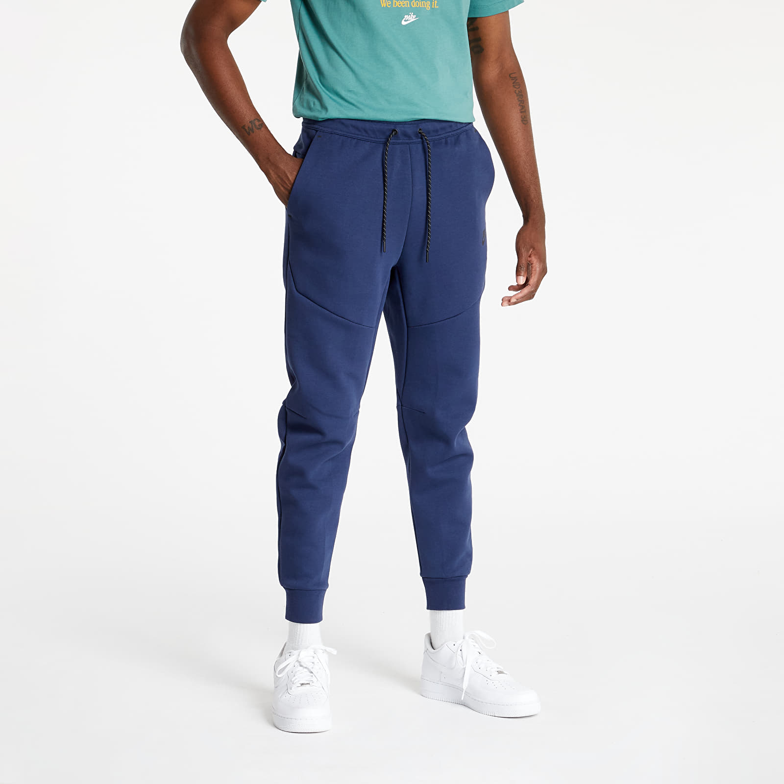 Анцузи Nike Sportswear Tech Fleece Men’s Joggers Midnight Navy/ Black 804136