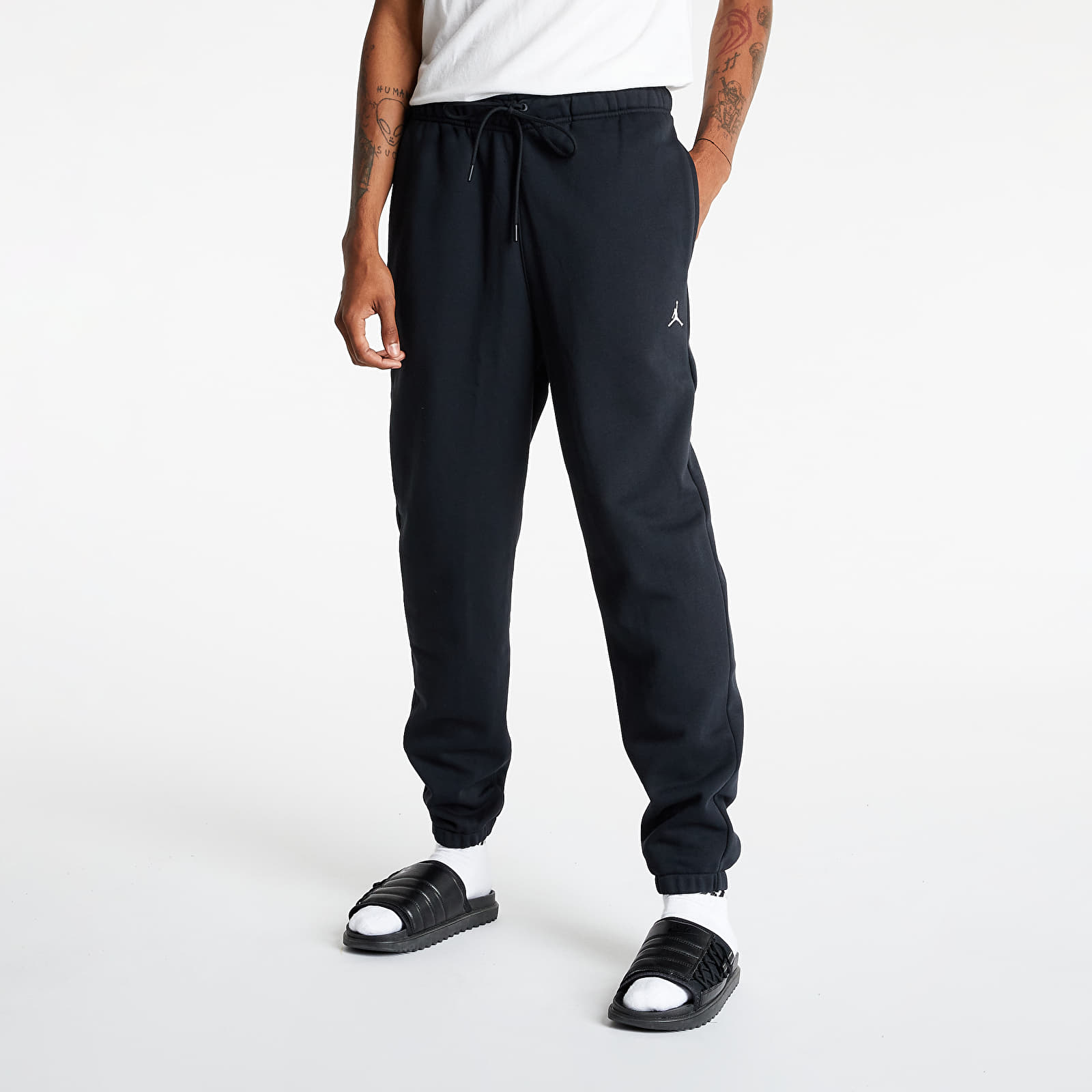 Дънки и панталони Jordan Essentials Men’s Fleece Pants Black 806560