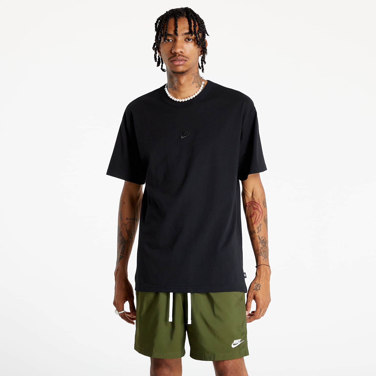 Тениски Nike Sportswear Premium Essential Men’s T-Shirt Black/ Black 807301