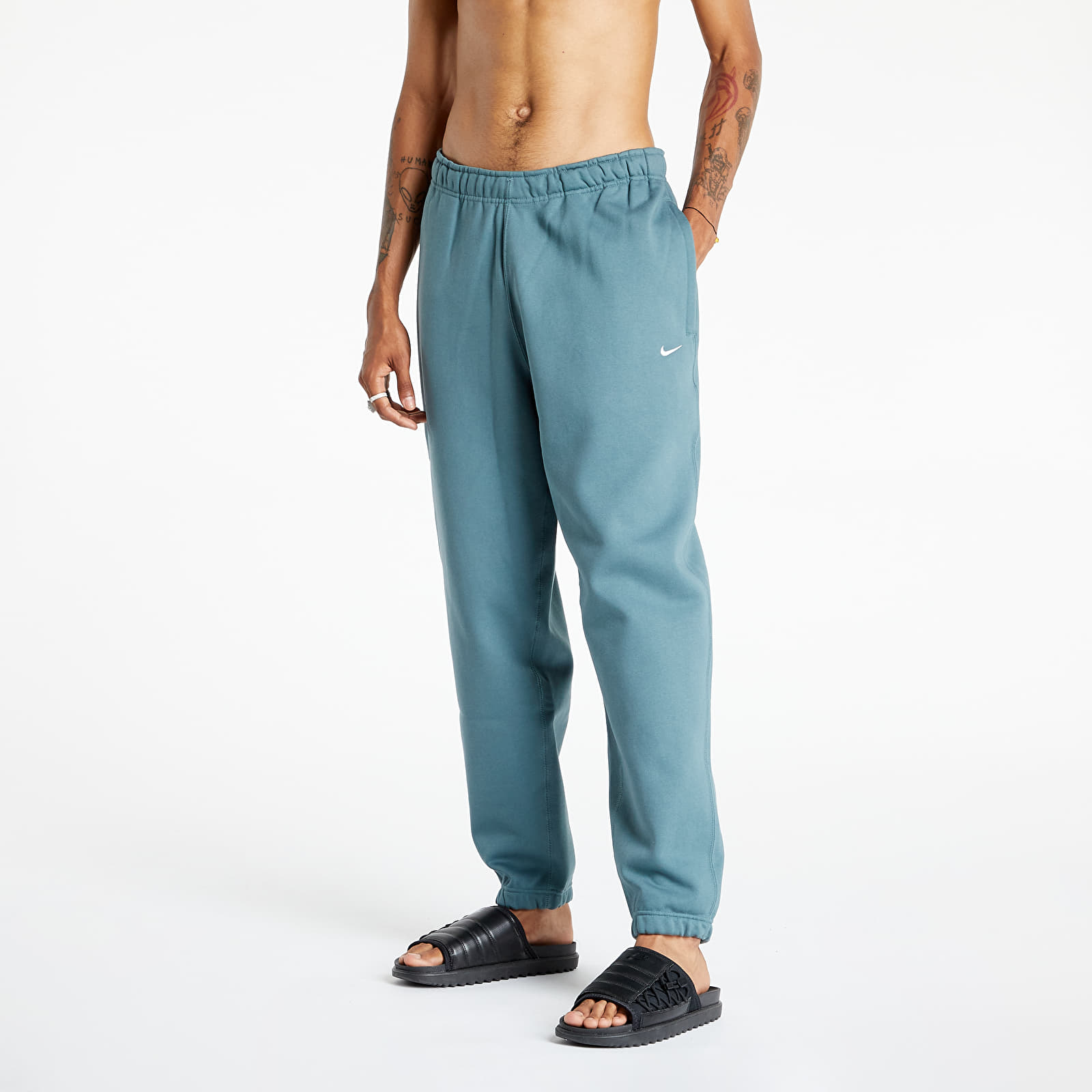 Дънки и панталони NikeLab Men’s NRG Solo Swoosh Fleece Pant Hasta/ White 946942