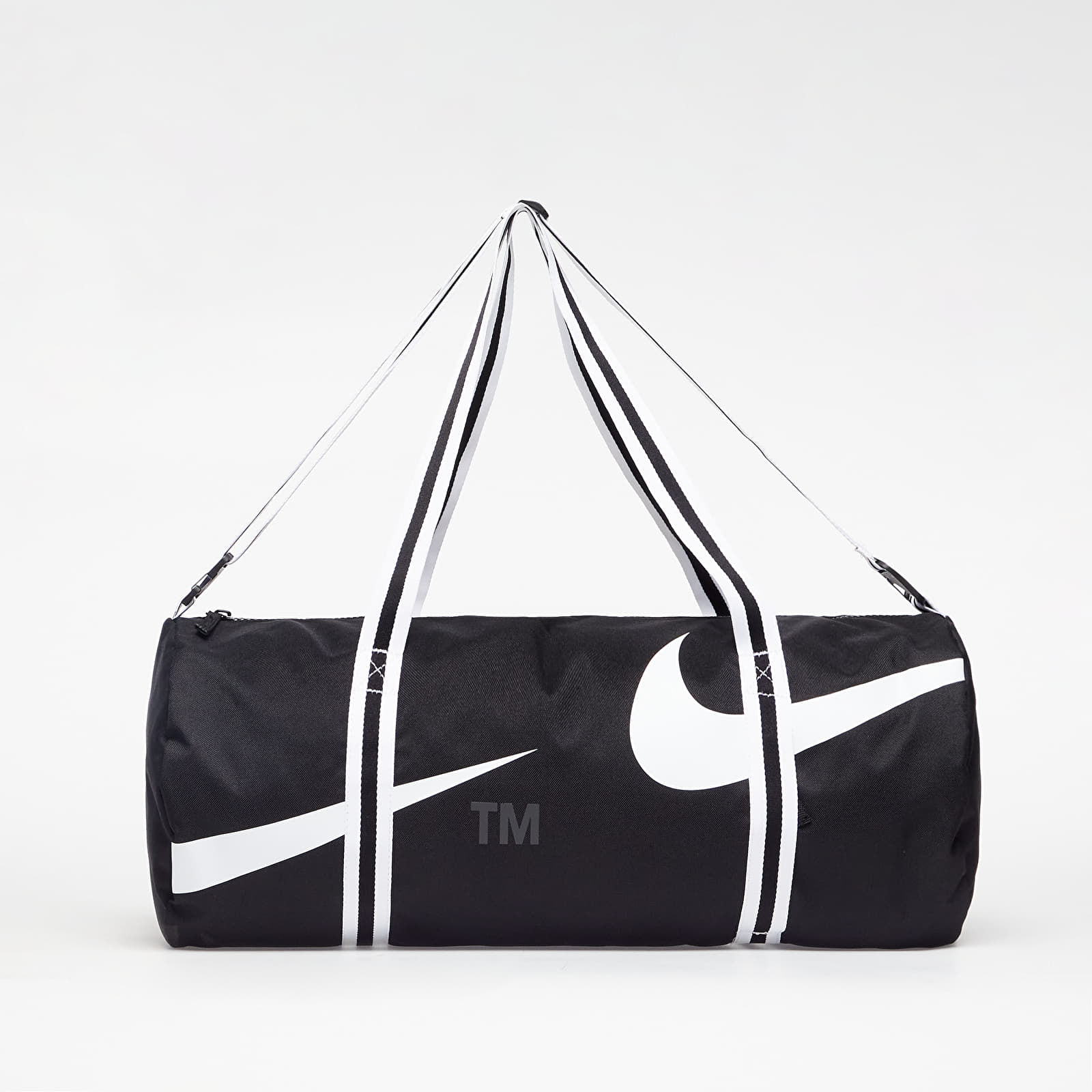Други дамски аксесоари Nike Duffel Bag Black/ Black/ White 812836