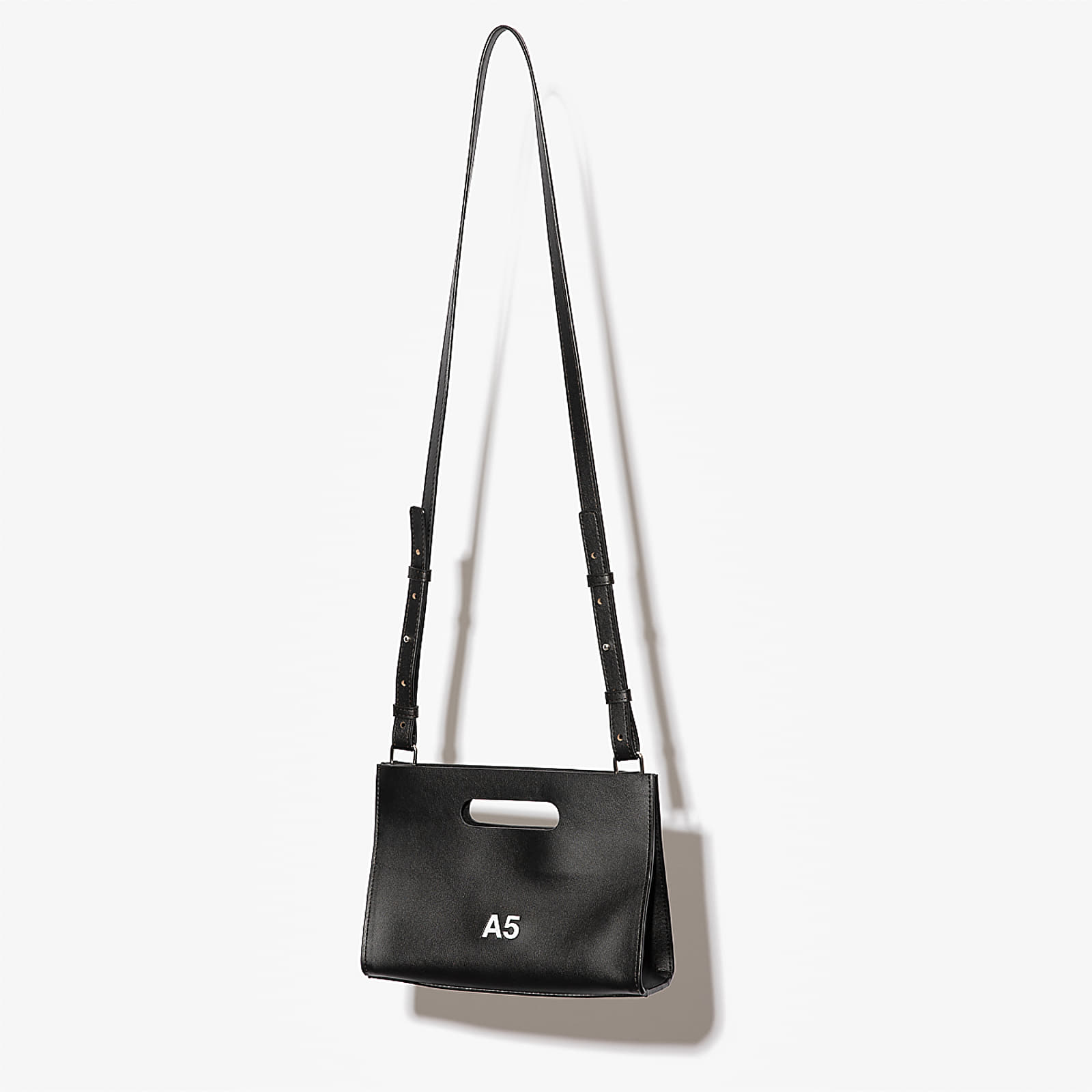 Crossbody чанти Nana-nana A5 (Recycled Leather) Black 1178983