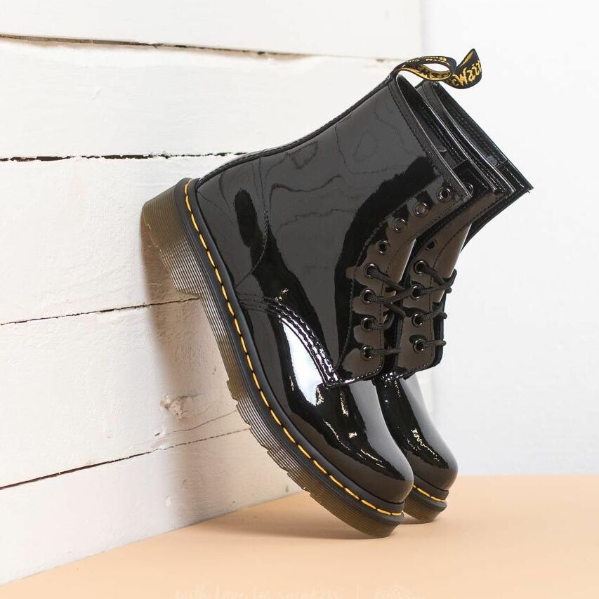 Дамски кецове и обувки Dr. Martens Patent Lamper Black 134012
