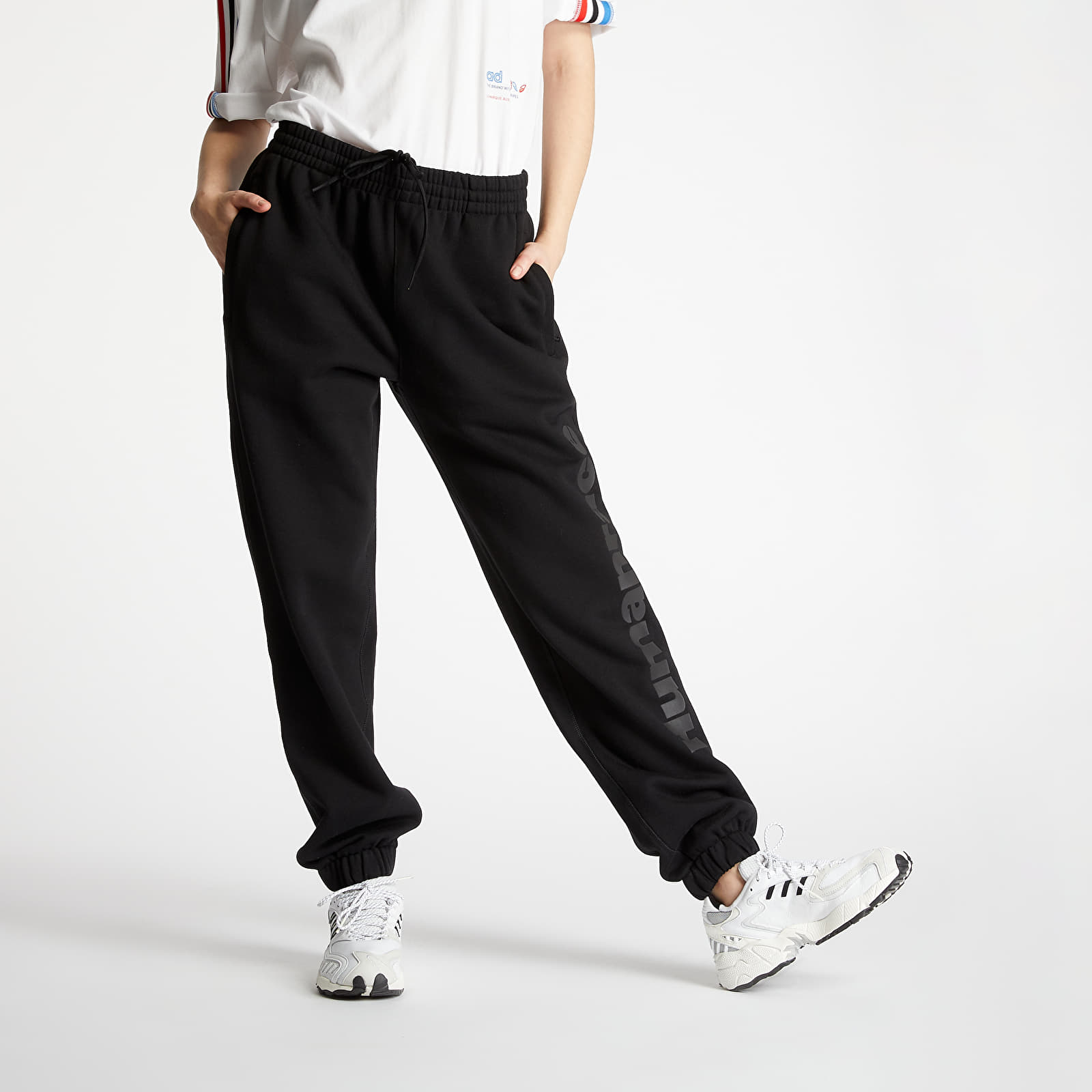 Дънки и панталони adidas x Pharrel Williams Premium Basics Pant Black 639082