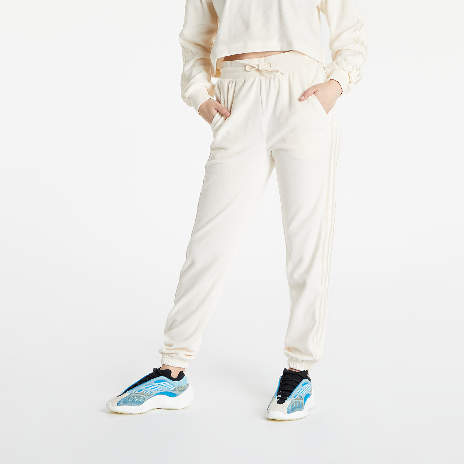 Дънки и панталони adidas Slim Jogger Wonder White 797761