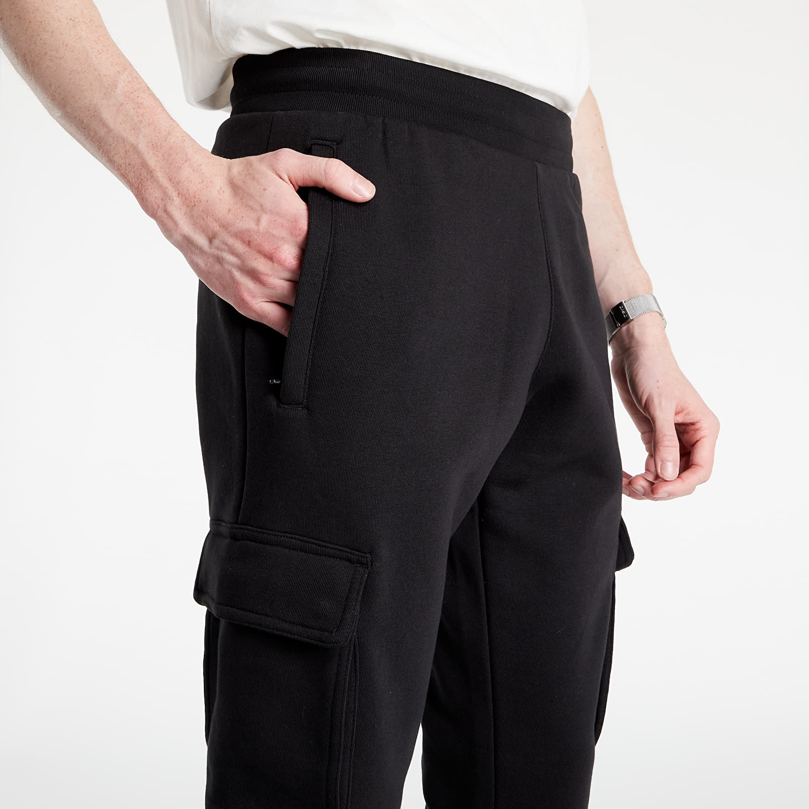 Дънки и панталони adidas Essentials C Pants Black 858646