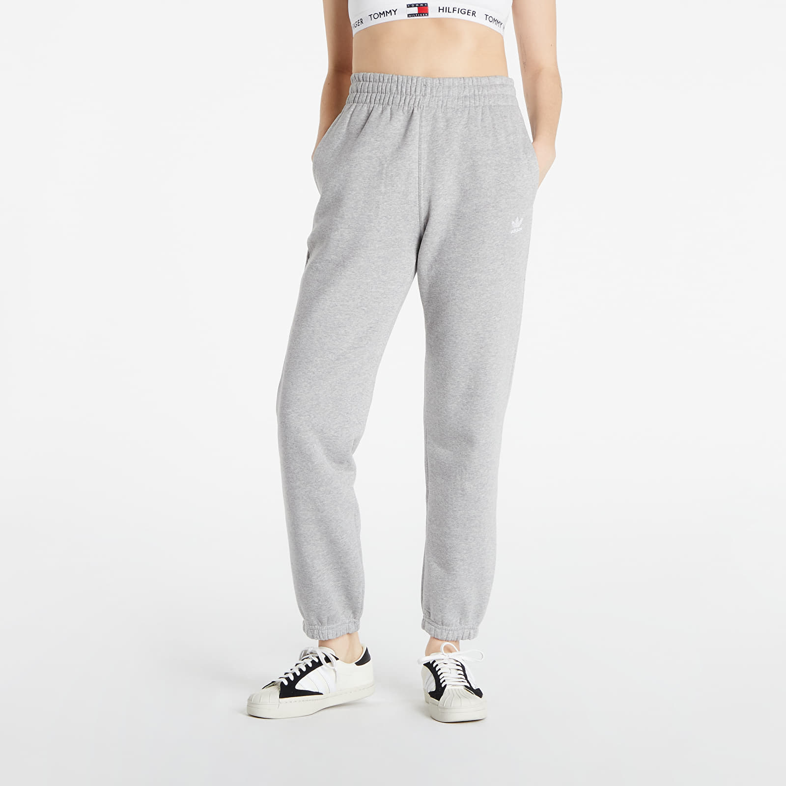 Дънки и панталони adidas Adicolor Essentials Fleece Pants Medium Grey Heather 859294