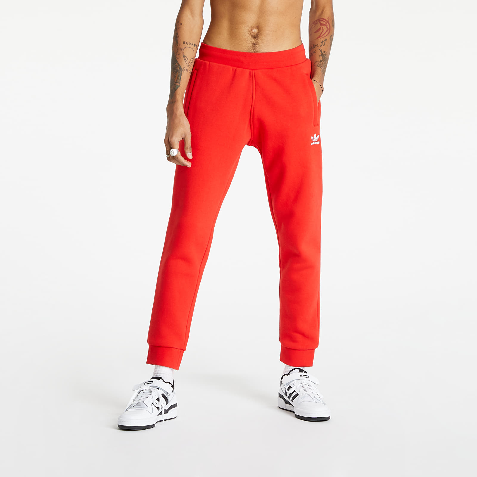 Дънки и панталони adidas Essentials Pants Vivid Red 859447