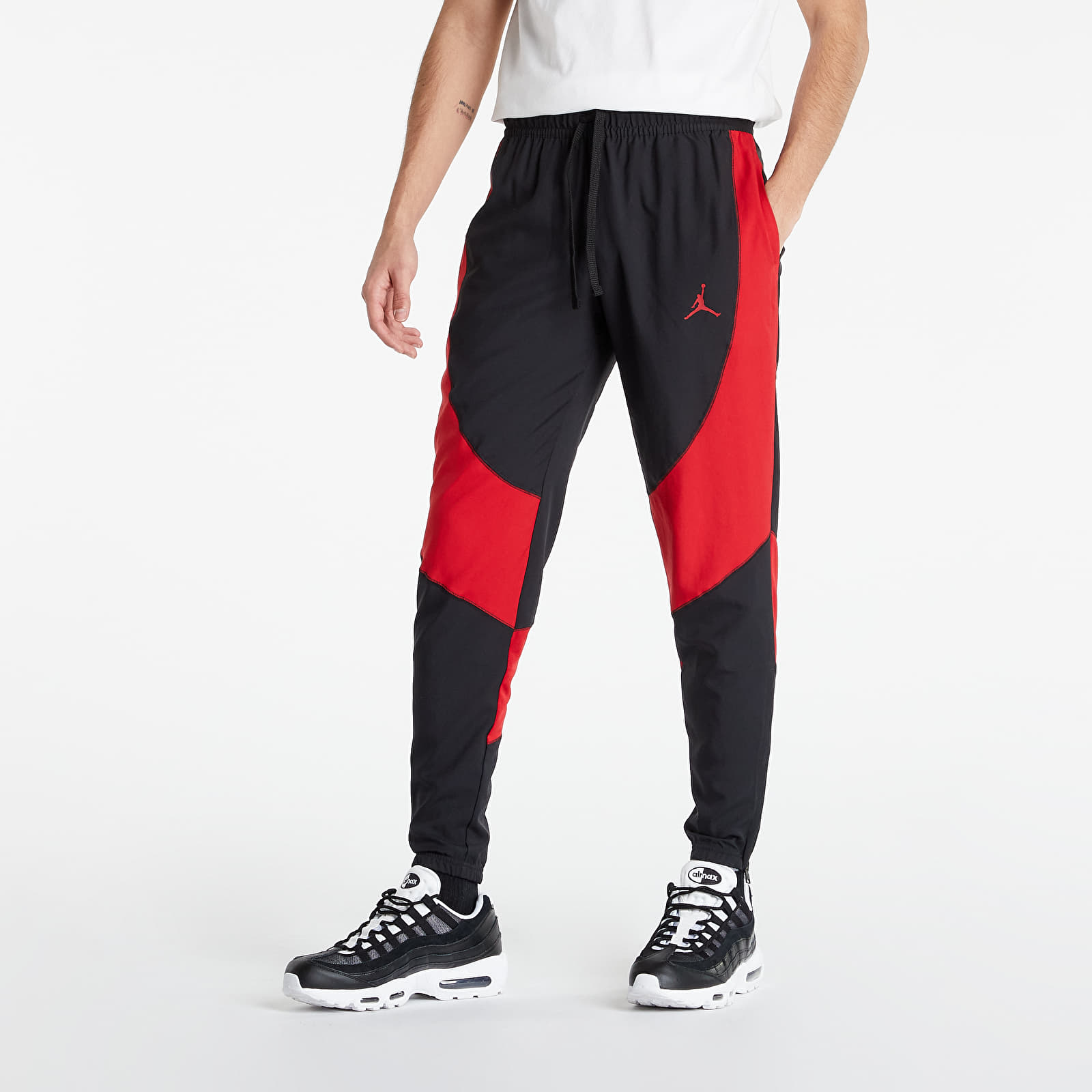 Дънки и панталони Jordan Dri-FIT Sport Woven Pant Black/ Gym Red/ Gym Red 1058587