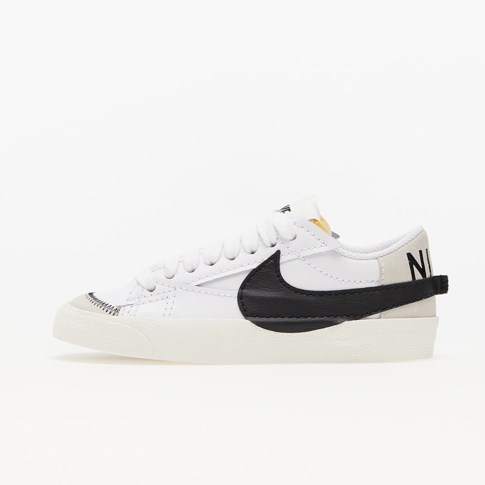 Дамски кецове и обувки Nike W Blazer Low ’77 Jumbo White/ Black-White-Sail 1082365