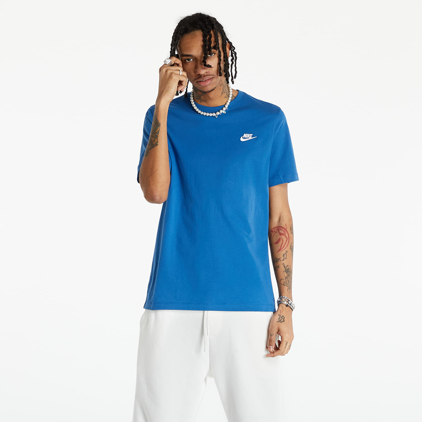 Тениски Nike NSW Club Men’s T-Shirt Dark Marina Blue/ White 1114420