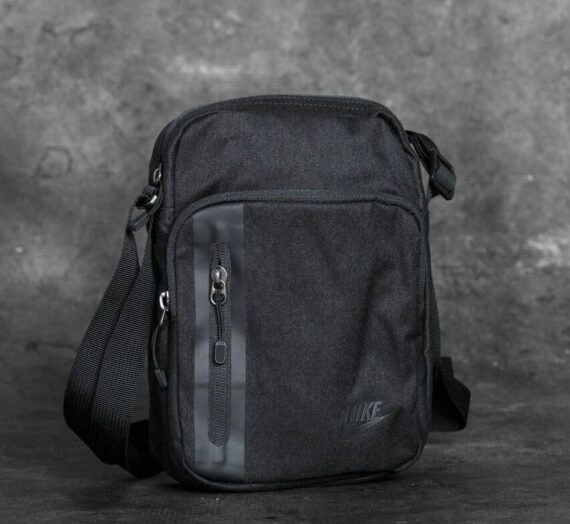 Crossbody чанти Nike Tech Small Items Bag Black 157652