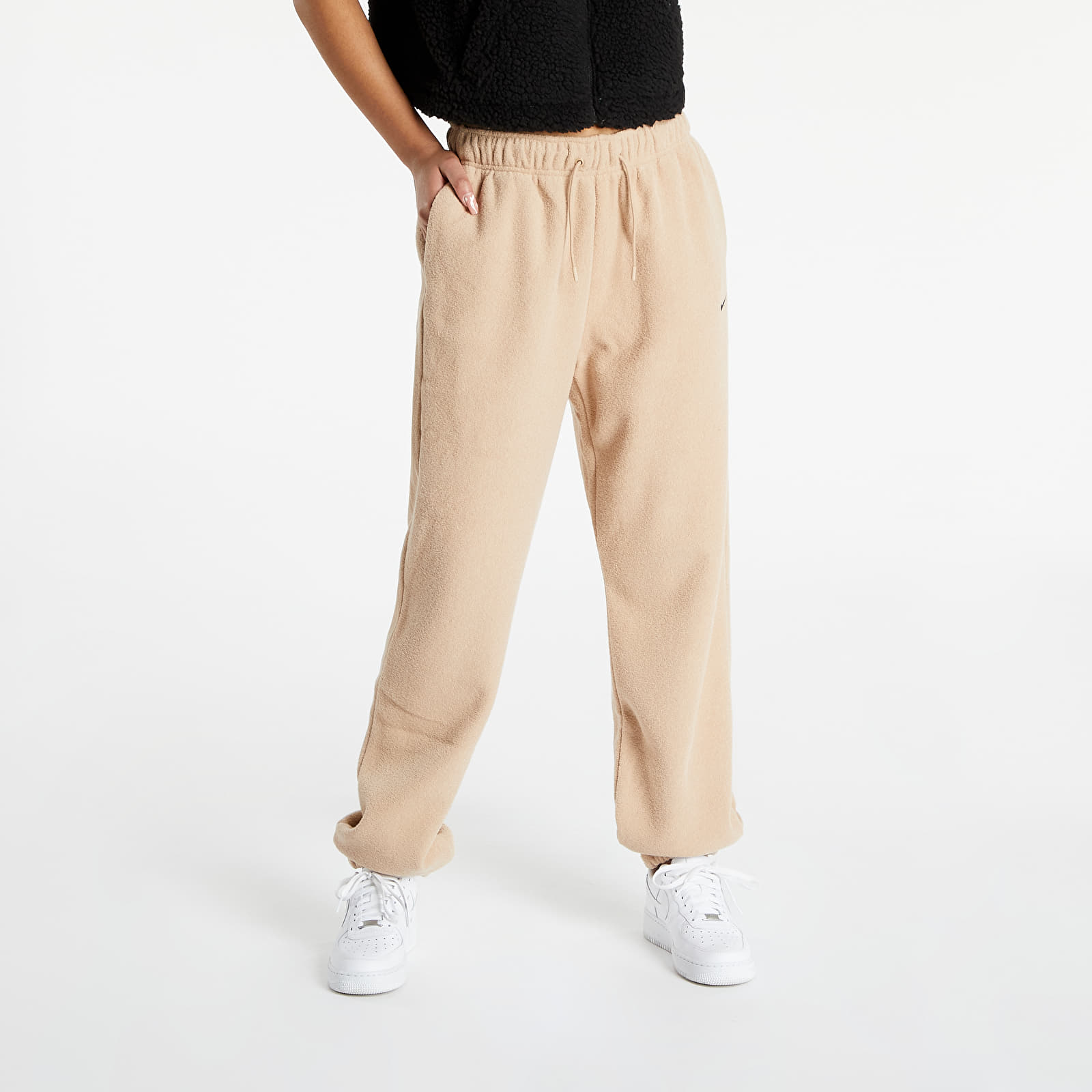 Дънки и панталони Nike Sportswear Essentials Women’s Plush High-Rise Joggers Hemp/ Black 1154734