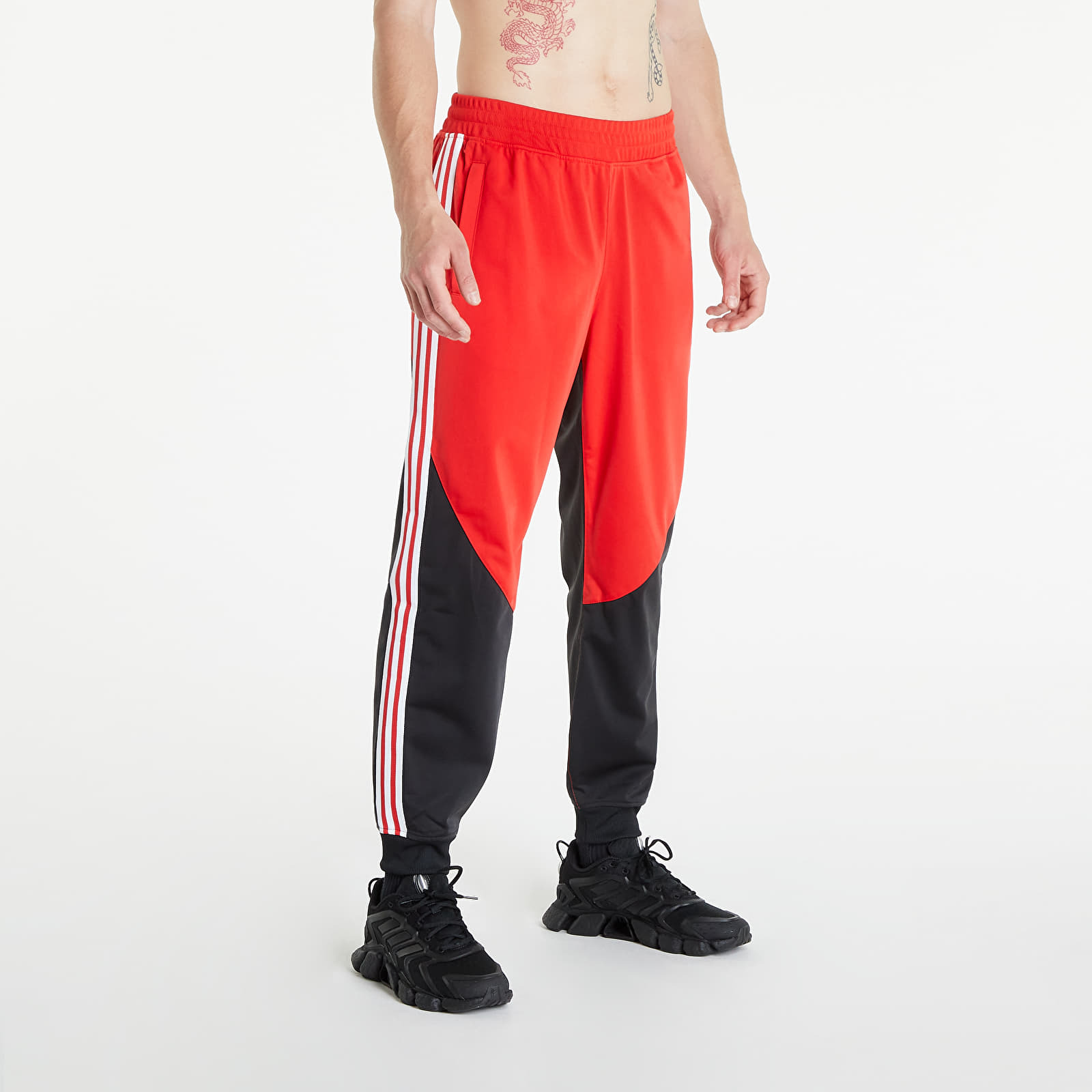 Дънки и панталони adidas Track Pant Vivid Red/ Black 1200391