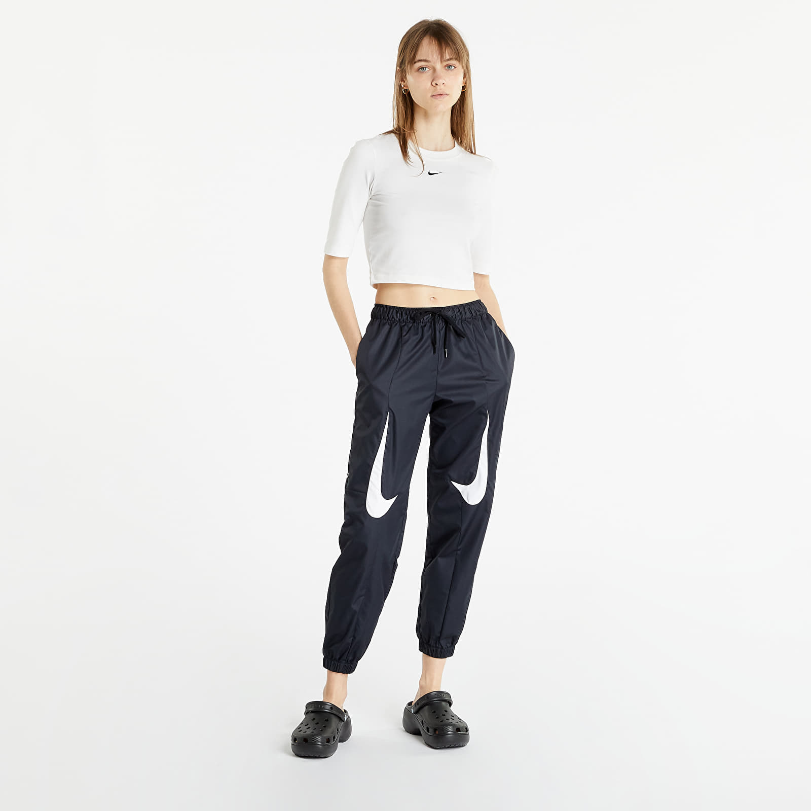 Дънки и панталони Nike NSW Women’s Woven Pants Black/ White 1165507